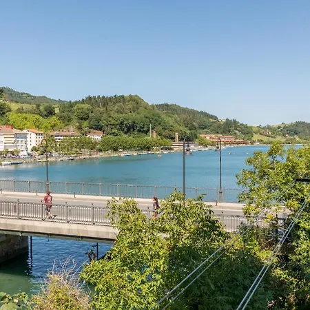 Eki Etxea En Al Lado De San Sebastian Parking