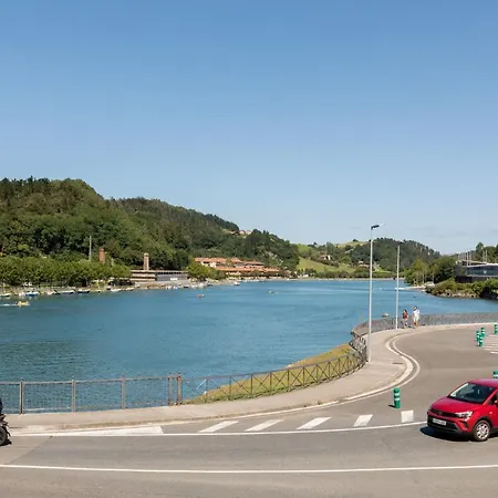 Eki Etxea En Al Lado De San Sebastian Parking オリオ